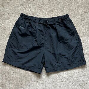 Mens NIKE ACG Shorts Black Trail 6” Outdoor Belted Nylon Size XL Pockets Vintage